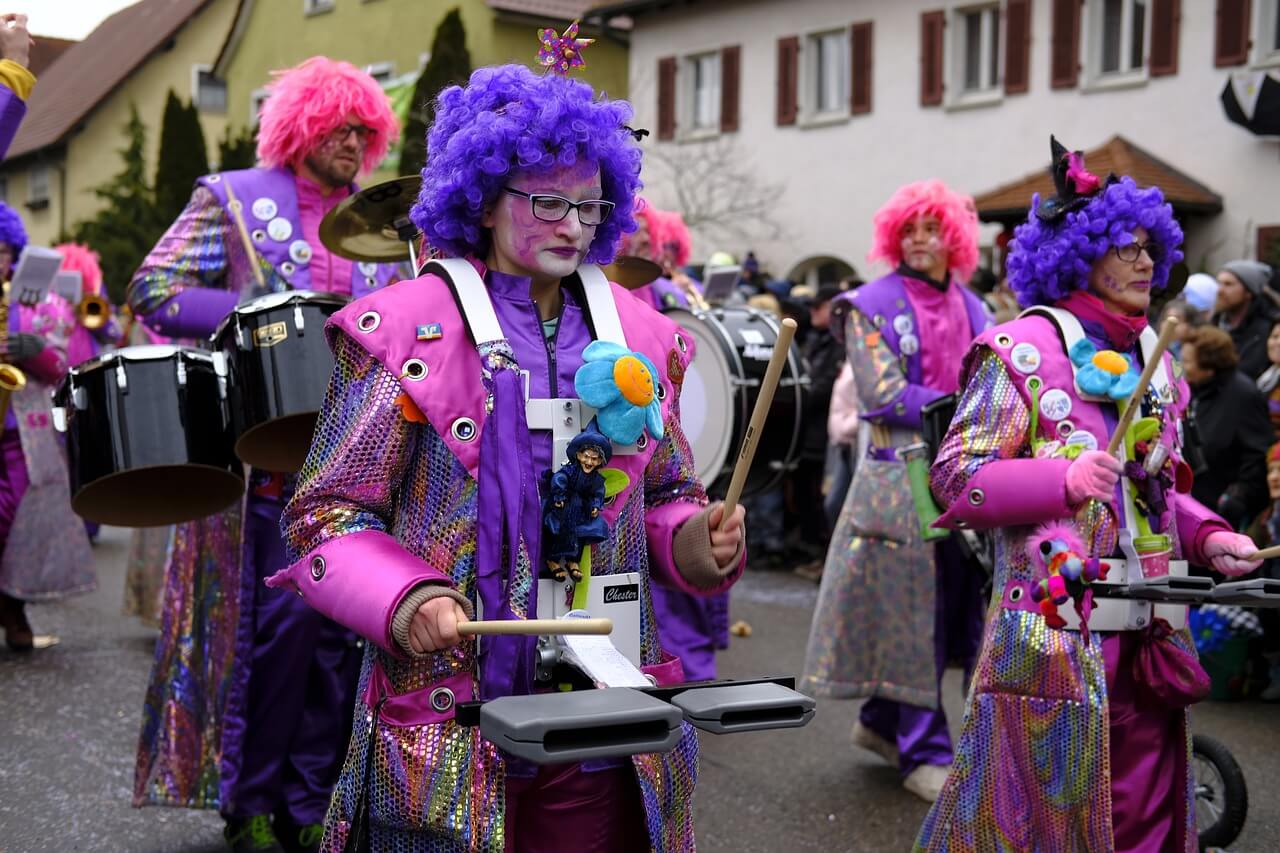 Karnevalslieder Lieder, die für Stimmung